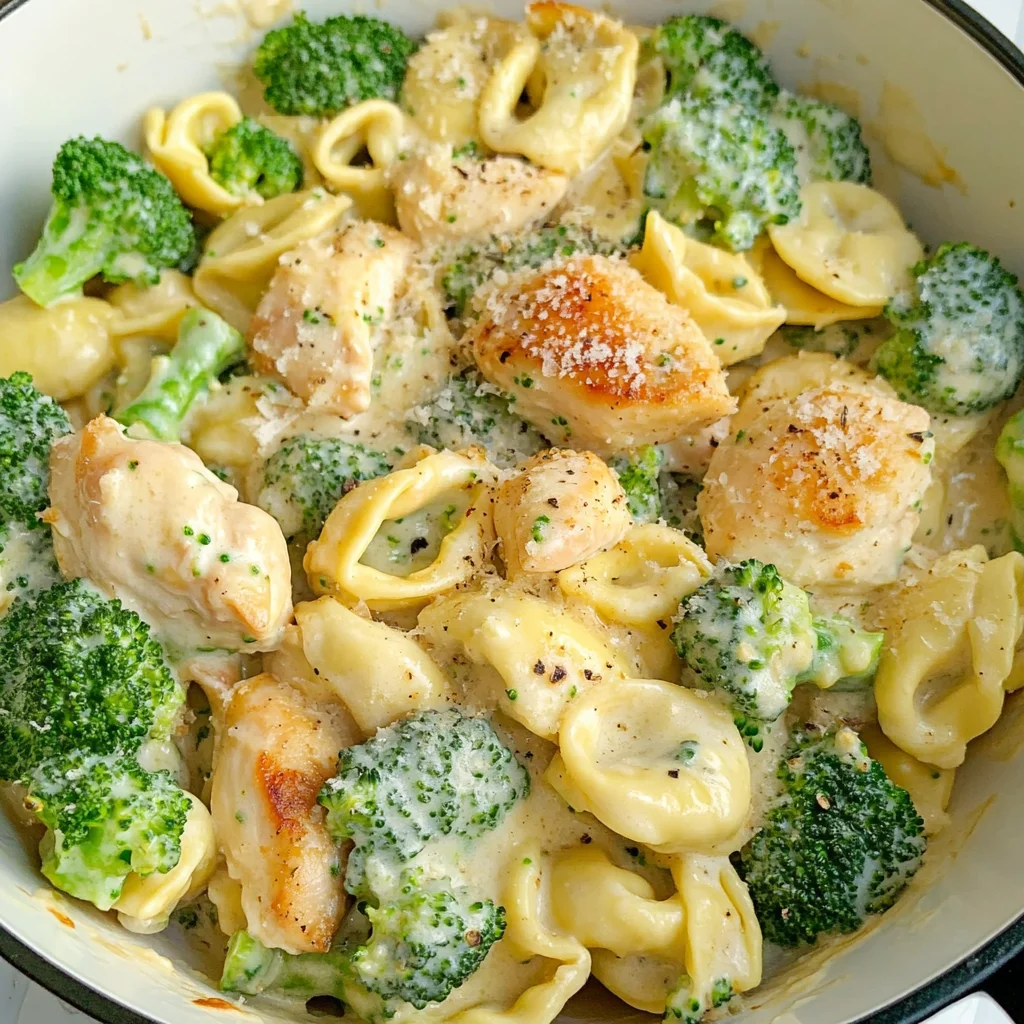 Creamy Garlic Parmesan Tortellini with Chicken and Broccoli